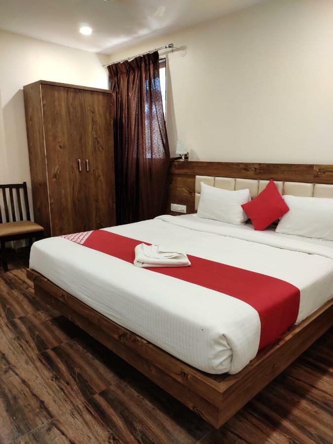 Hotel Star Zest House Нагпур Экстерьер фото
